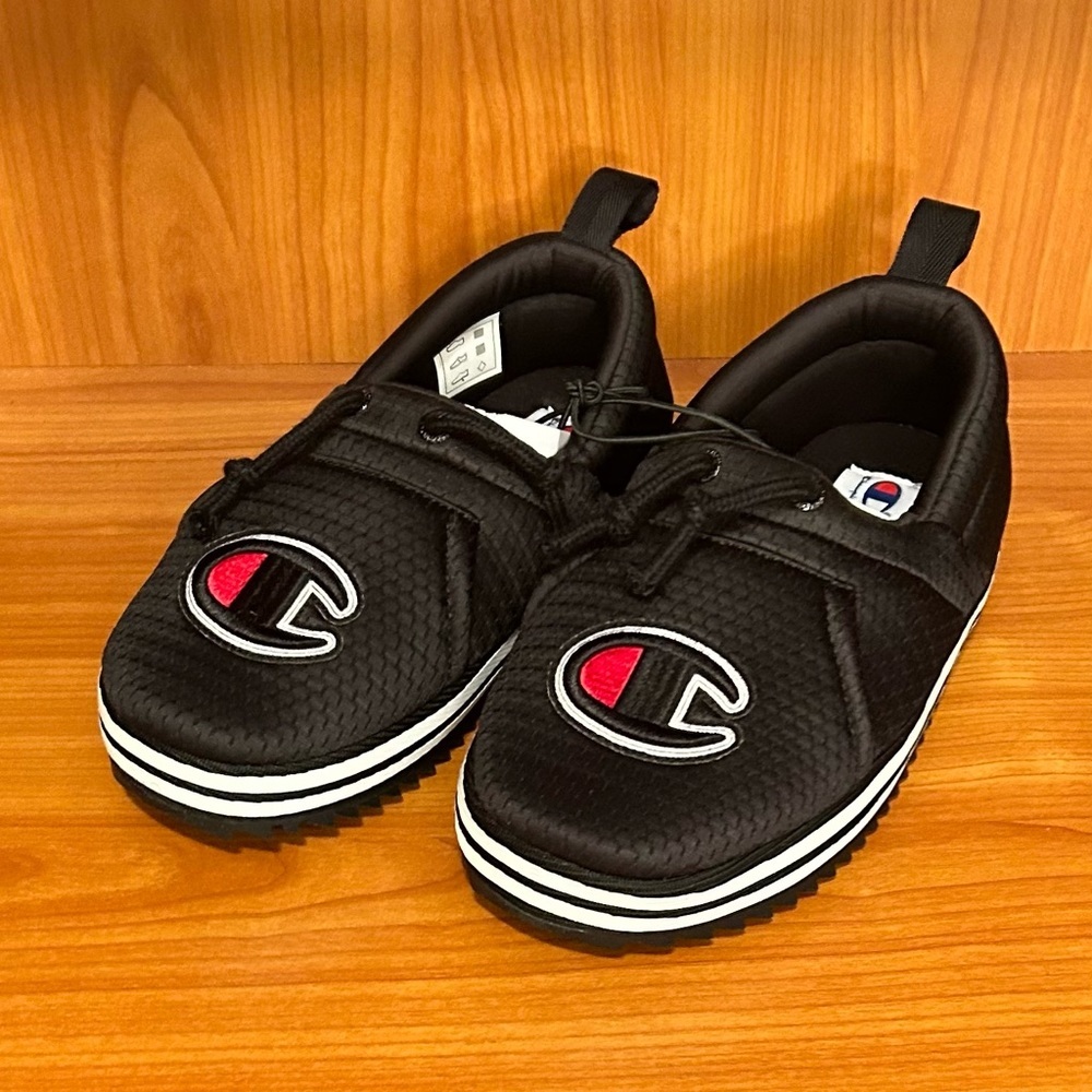 Champion Black University Mesh Sneakers Youth Size 4 NWT - Picture 5 of 8